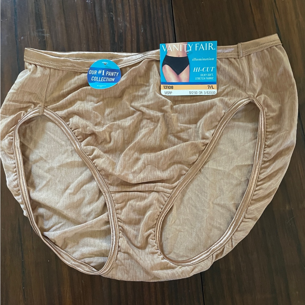 NWT Vanity Fair Illumination Hi-Cut panty